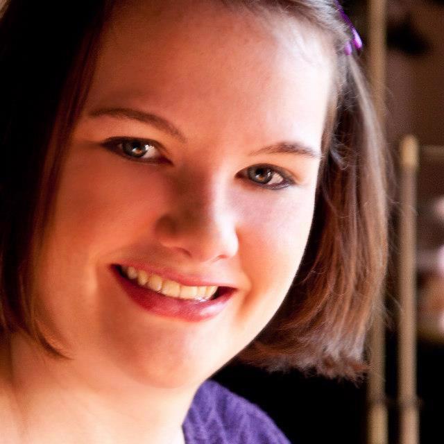 headshot of author Jennae Noelle