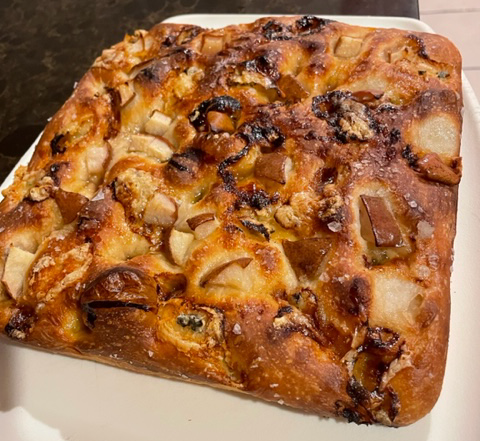 bleu cheese pear fococcia