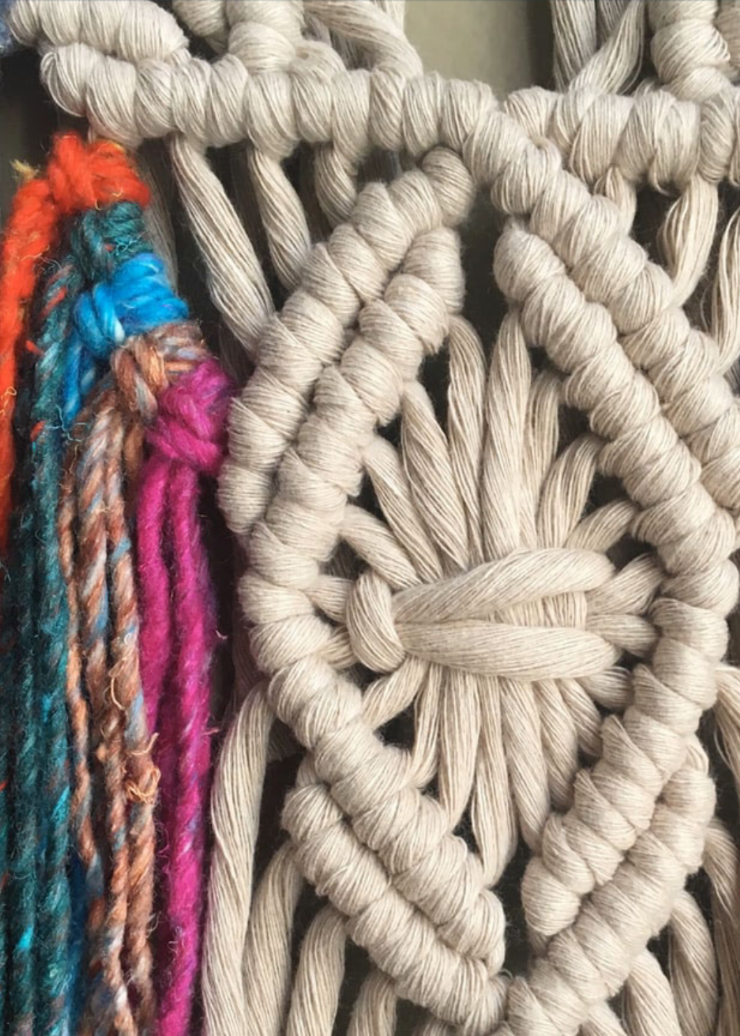 Macramé knot detail